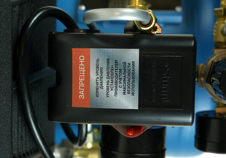 Компрессор воздушный масляный Sturm! AC93124P, 2кВт, 320л/мин, ресивер24л, прямой привод, Professional