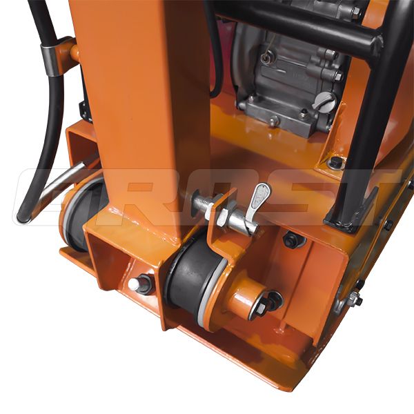 GROST VH 160R  Виброплита реверсивная.