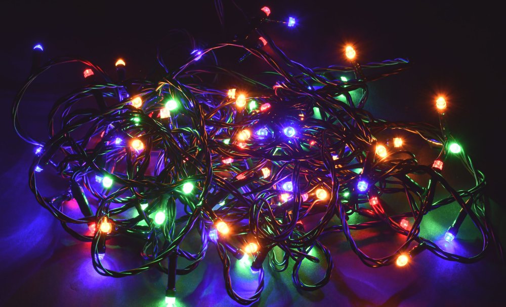 LIGHTING Гирлянда нить 10м 100 светодиодов RGB IP20 зеленый шнур 1,5м 230В контроллер 8 сцен IEK