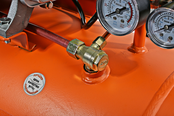 Компрессор воздушный масляный ВКС-93155С СОЮЗ, 1,5кВт, 210л/мин, ресивер 50 л, прямой привод